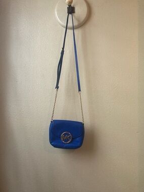 Michael Kors Royal Blue Leather Crossbody Mini Bag/Gold Chain Strap/Metal Logo